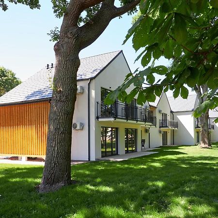 Apartamenty 7 Debow Nad Morzem Pleśna Екстериор снимка