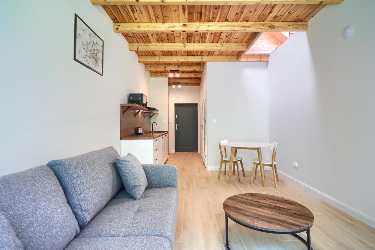 Apartamenty 7 Debow Pleśna Екстериор снимка